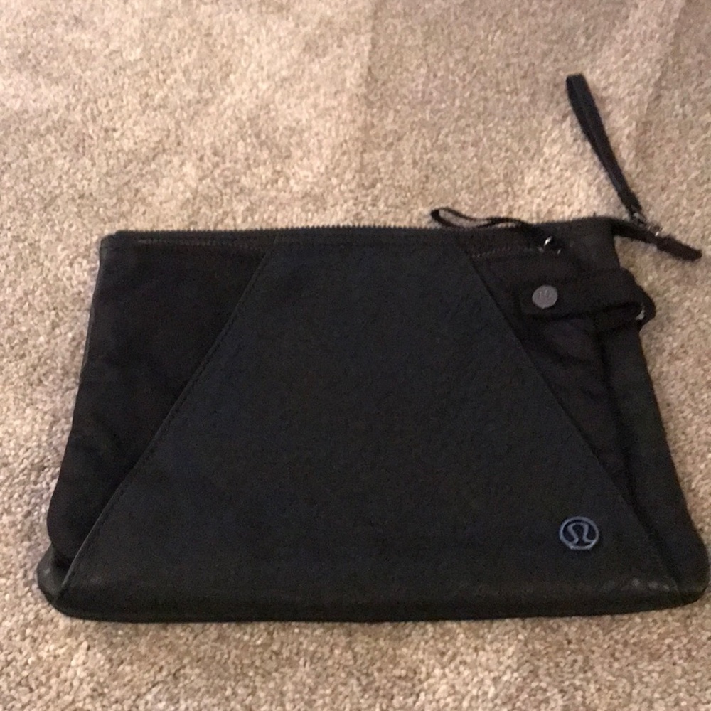Lululemon 2 piece clutch